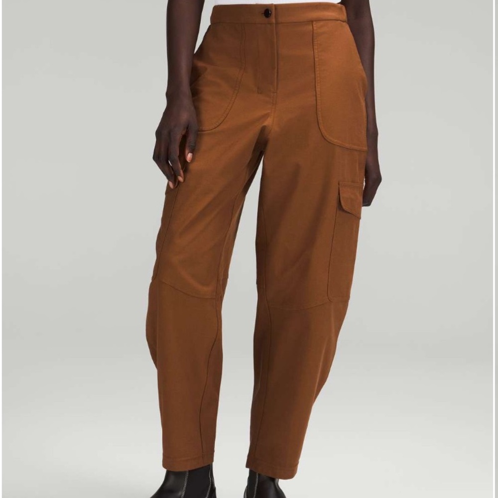 Lululemon Light Utilitech Cargo Pocket High-Rise Pant size 31 Waist